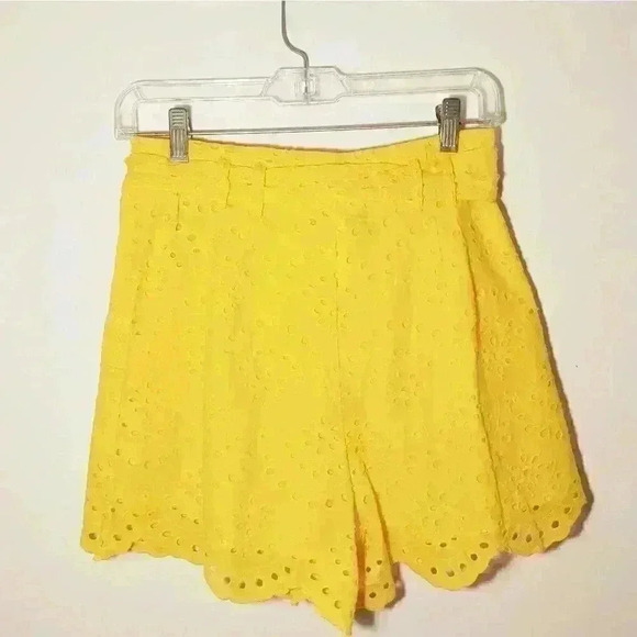 7fam Eyelet Short in Dandelion Size XS - Picture 6 of 11